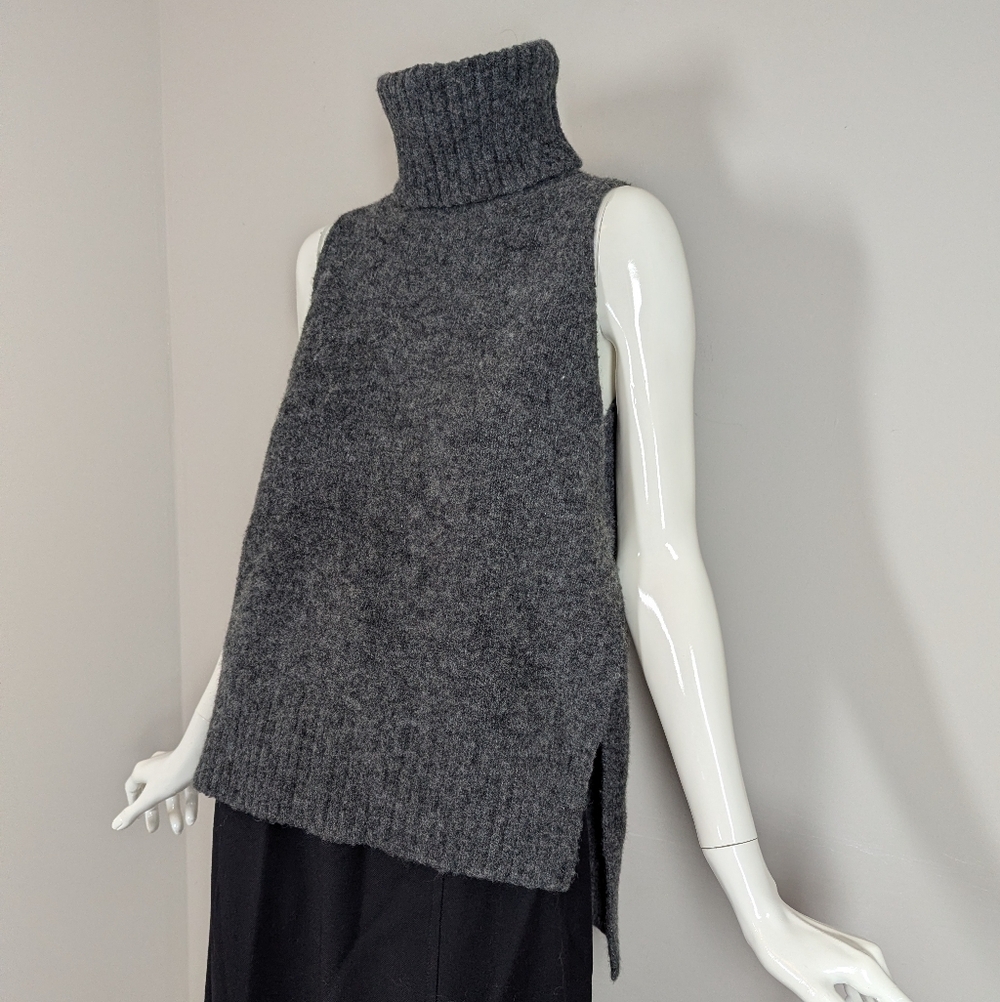 C/MEO Collective Grey Sleeveless Turtleneck Sweater – Wool Blend – Sculptural Hi